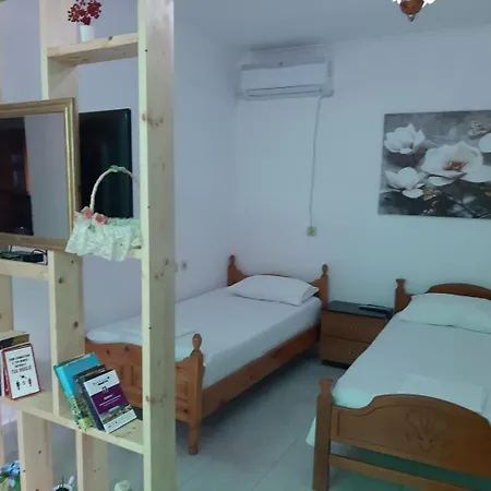 فندق مبيت وإفطار Vrenjo