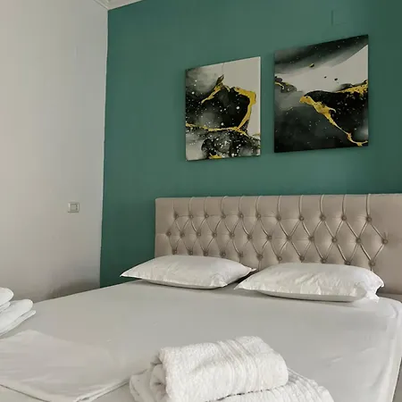 فندق مبيت وإفطار Vrenjo Gjirokastër