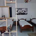 Vrenjo Frühstückspension Gjirokastër