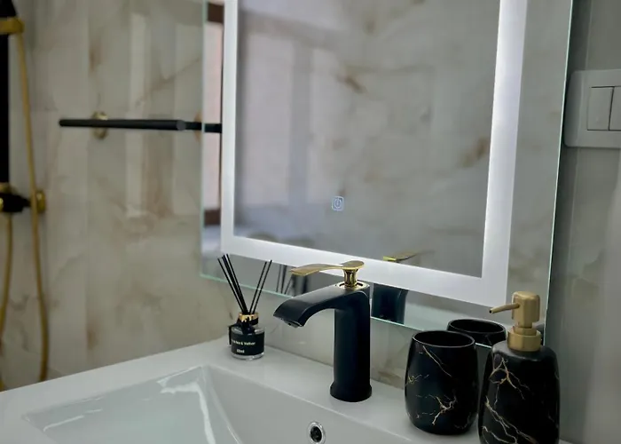 Alojamento de Acomodação e Pequeno-almoço Vrenjo 4*